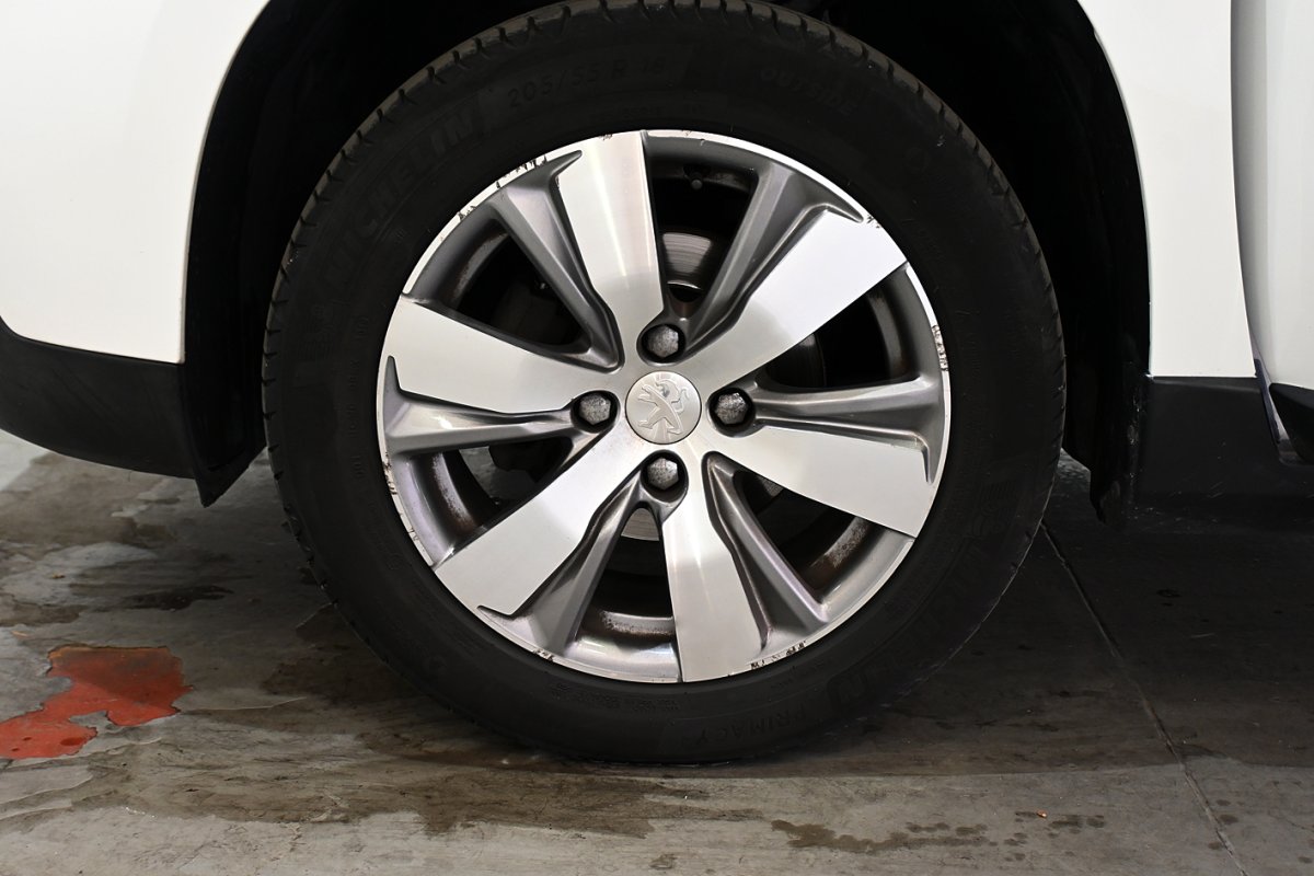 Foto Peugeot 2008 19