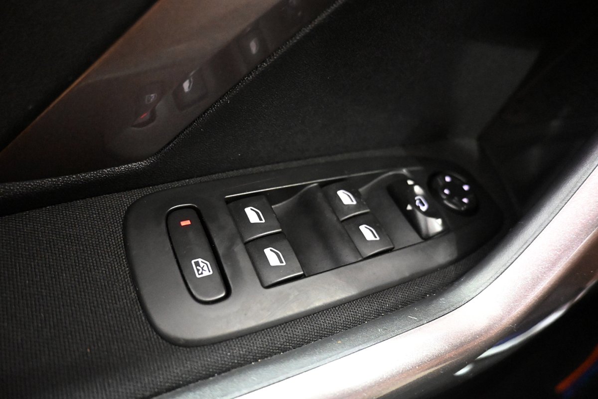 Foto Peugeot 2008 12