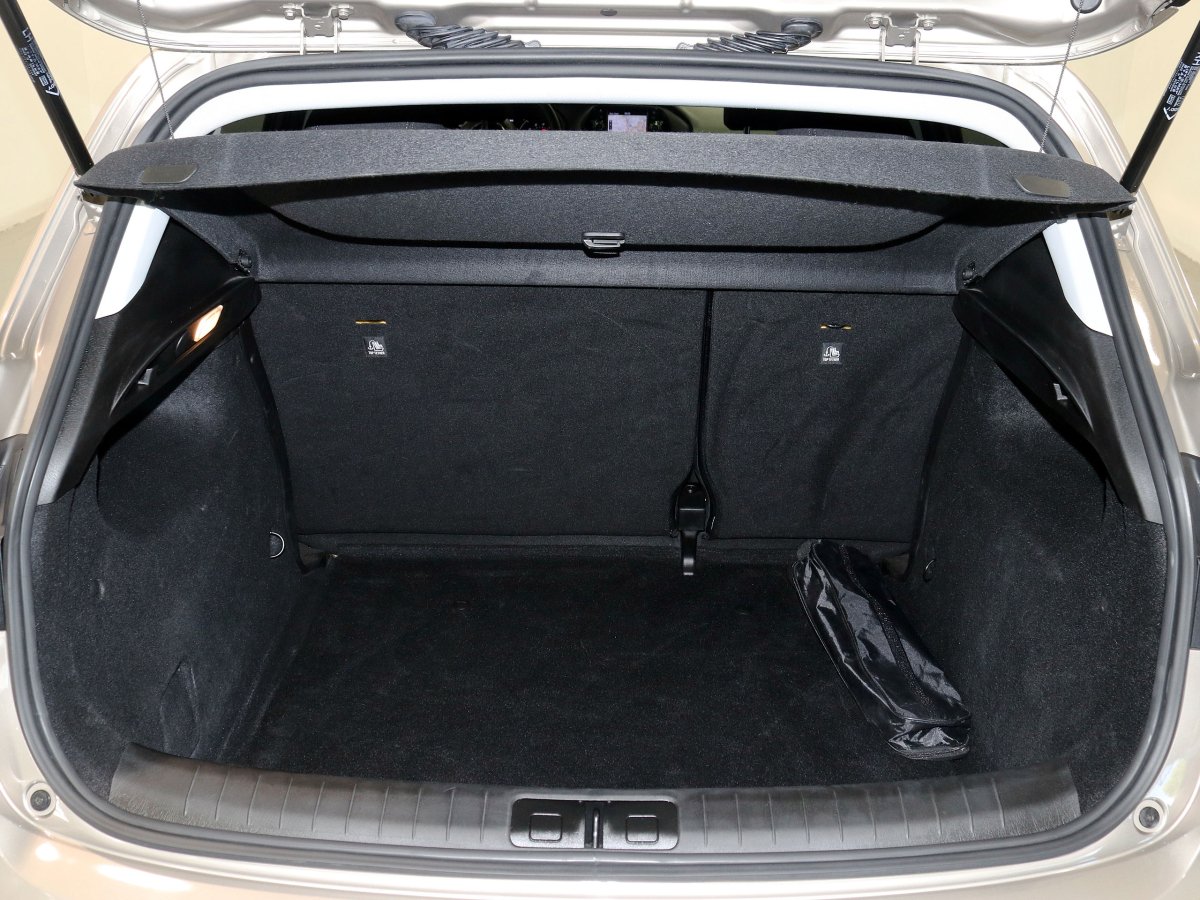 Foto Fiat Tipo 8