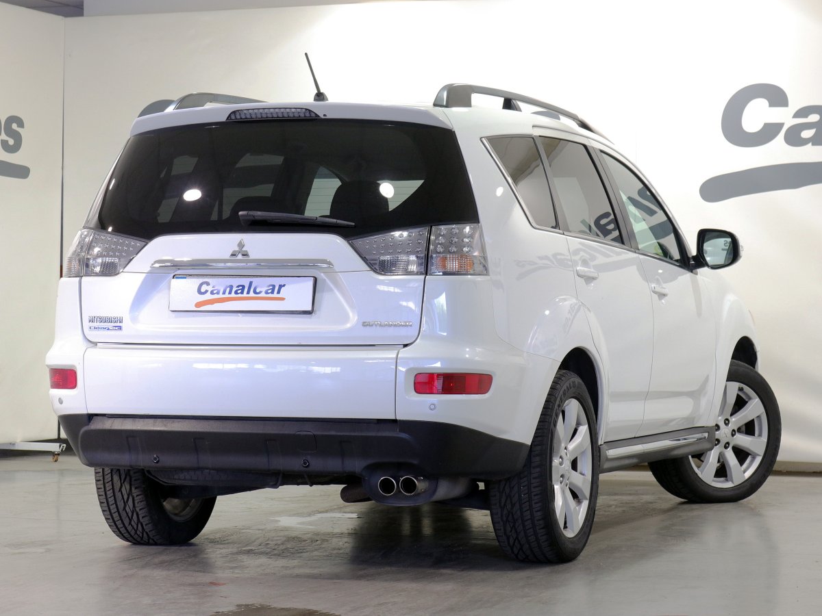 Foto Mitsubishi Outlander 4