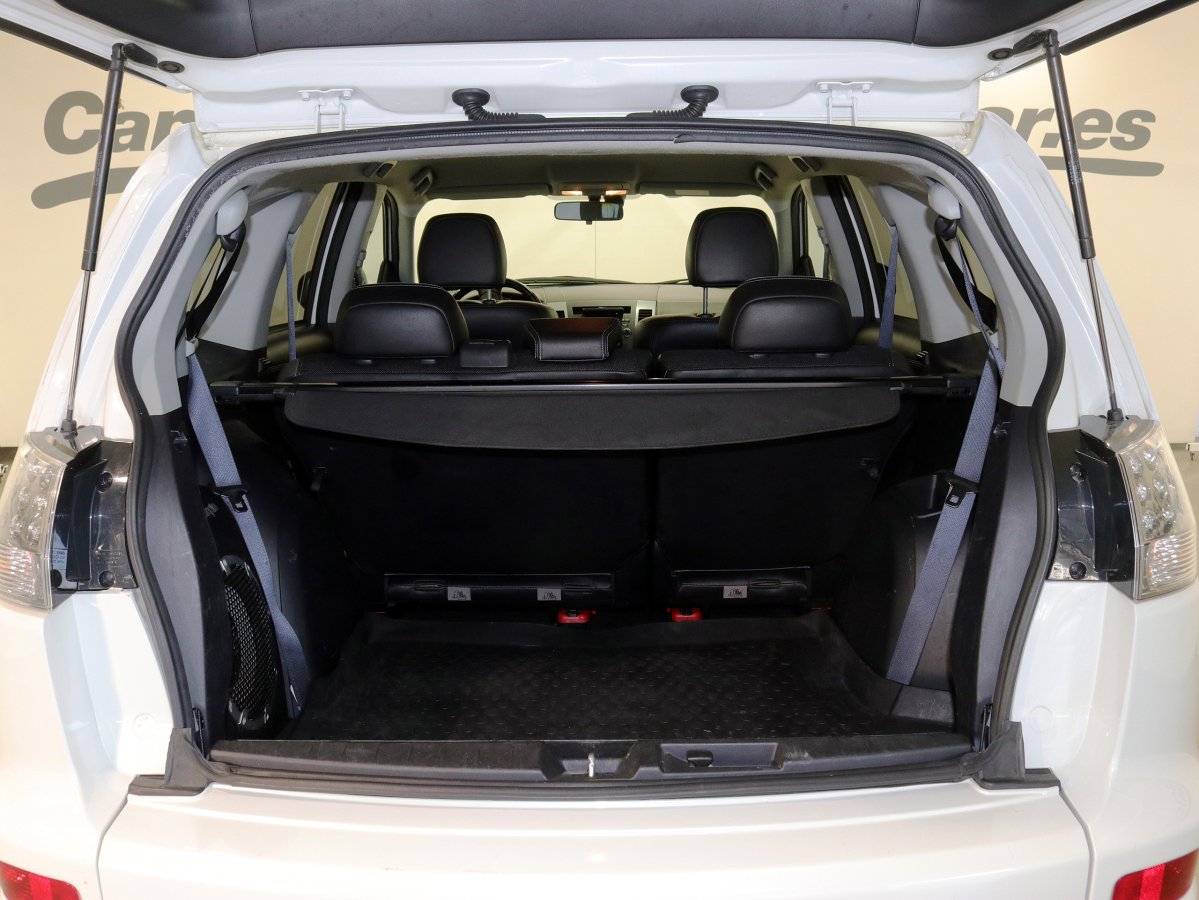 Foto Mitsubishi Outlander 8
