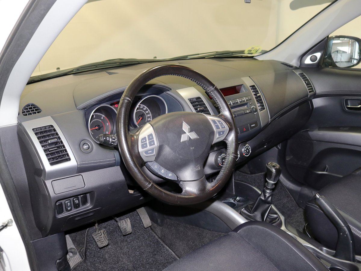 Foto Mitsubishi Outlander 20