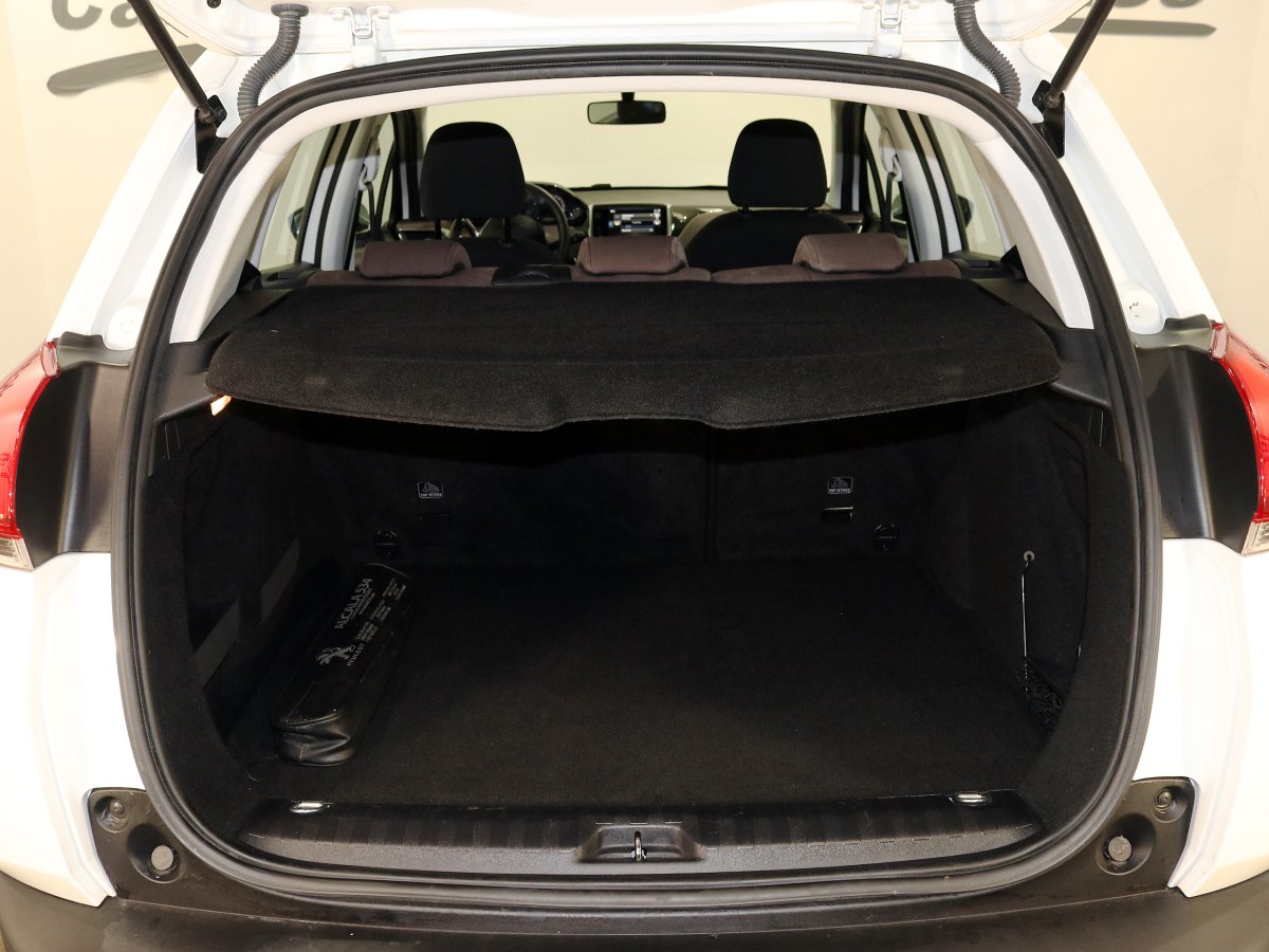 Foto Peugeot 2008 8