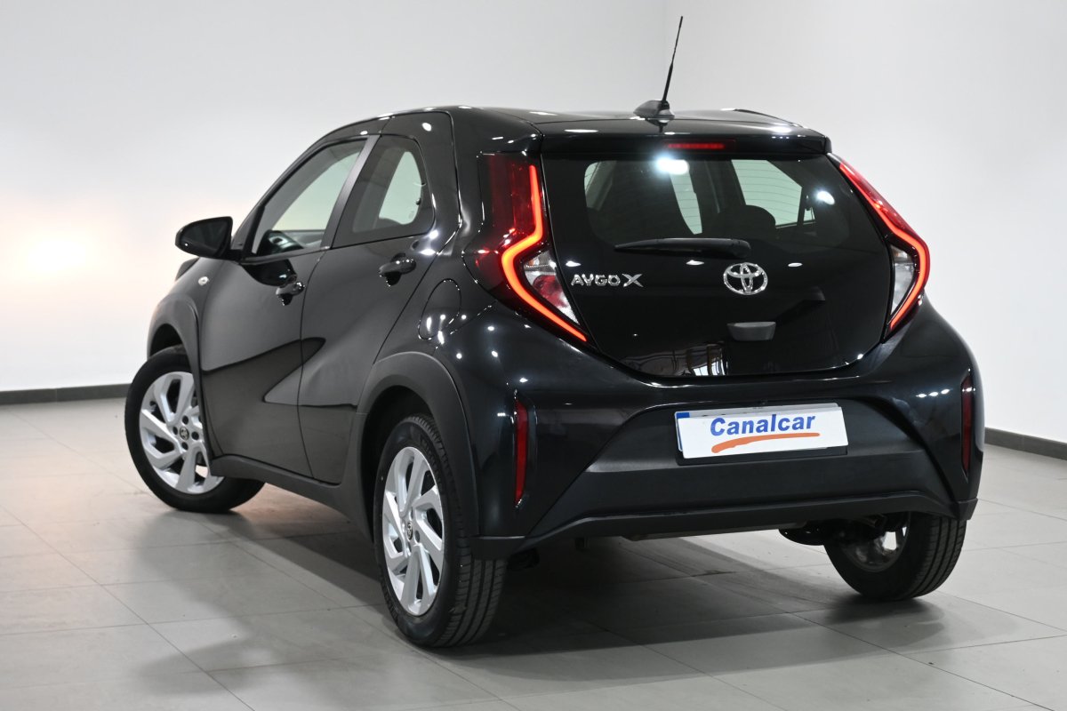 Foto Toyota Aygo X Cross 6