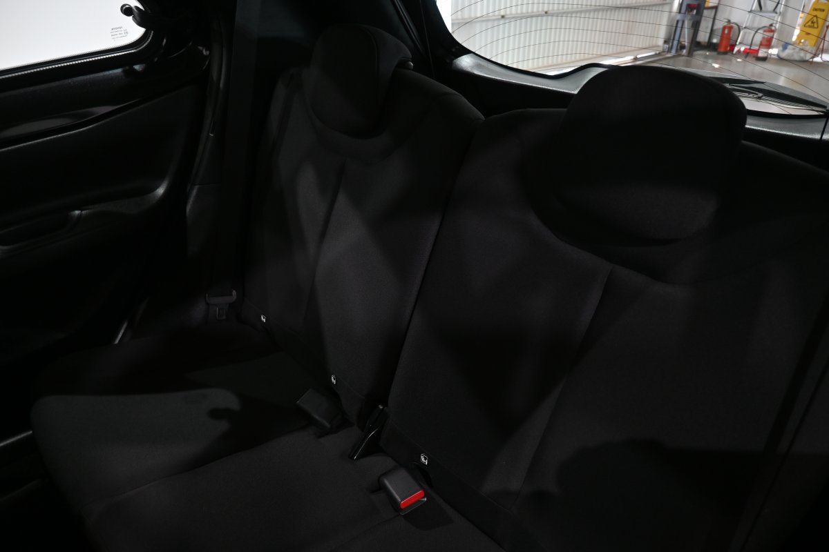 Foto Toyota Aygo X Cross 12
