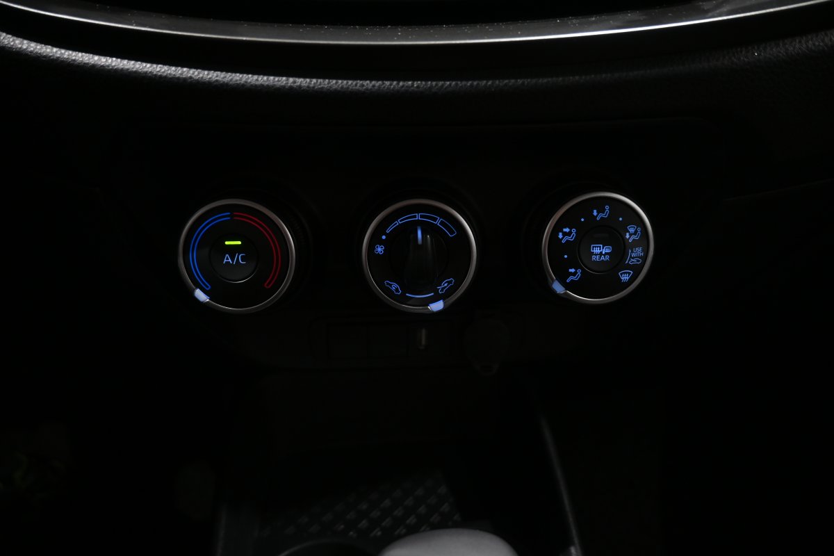 Foto Toyota Aygo X Cross 17