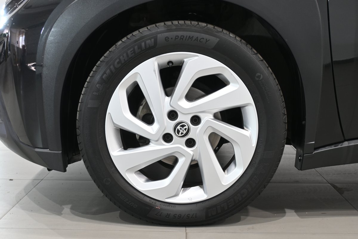 Foto Toyota Aygo X Cross 28