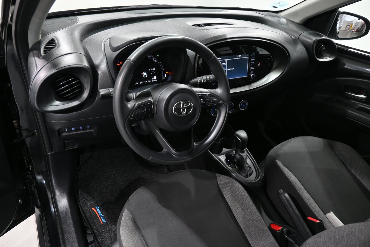 Foto Toyota Aygo X Cross 9