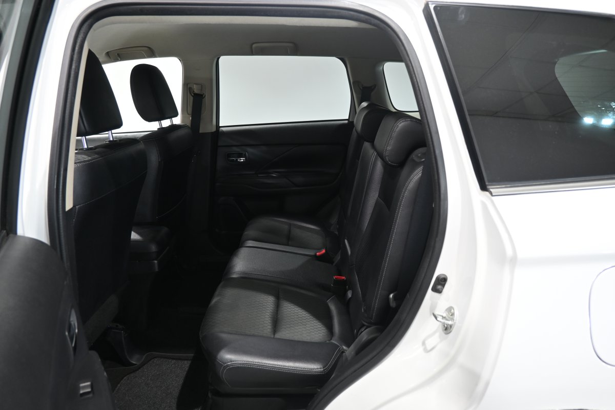 Foto Mitsubishi Outlander 10