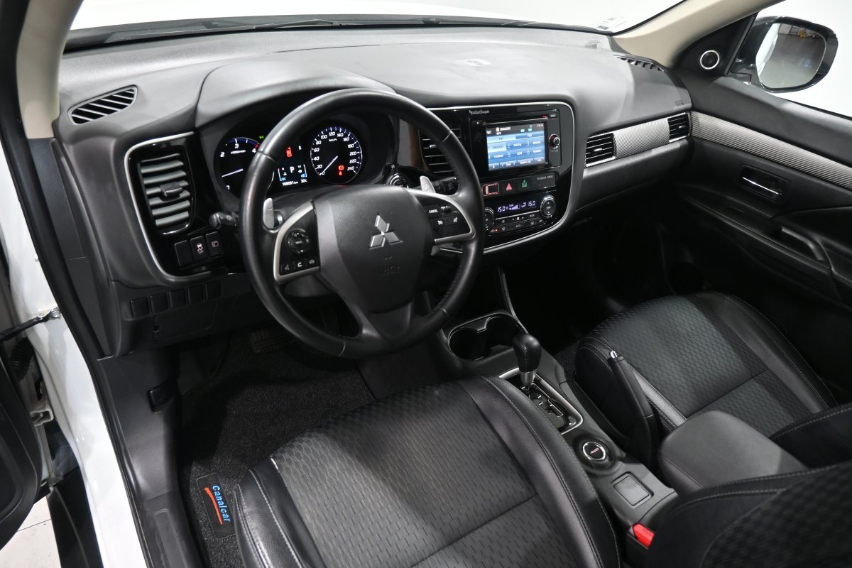 Foto Mitsubishi Outlander 8