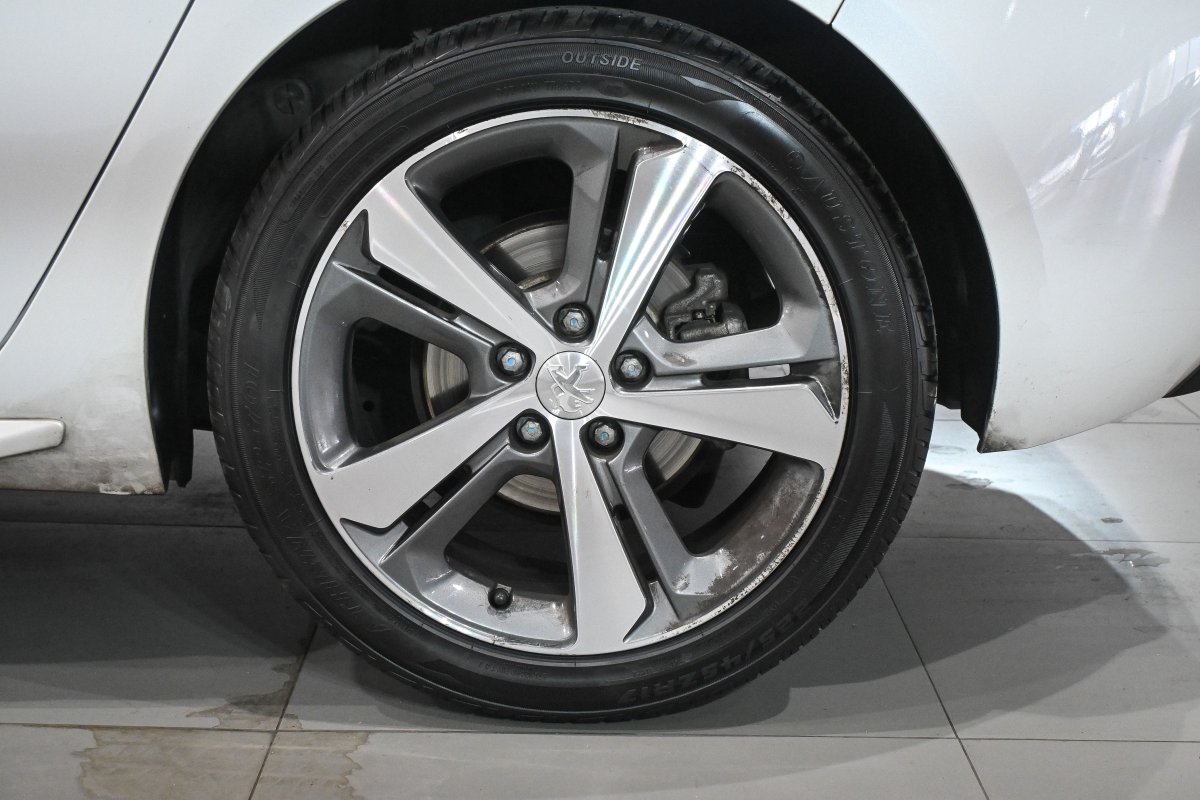 Foto Peugeot 308 33