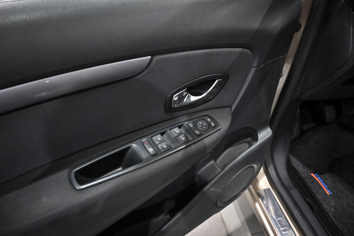 Foto Renault Scenic 27