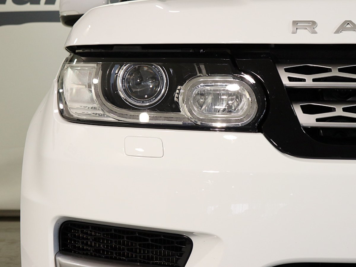 Foto Land Rover Range Rover Sport 12