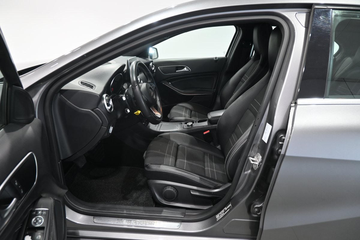Foto Mercedes-Benz A 10
