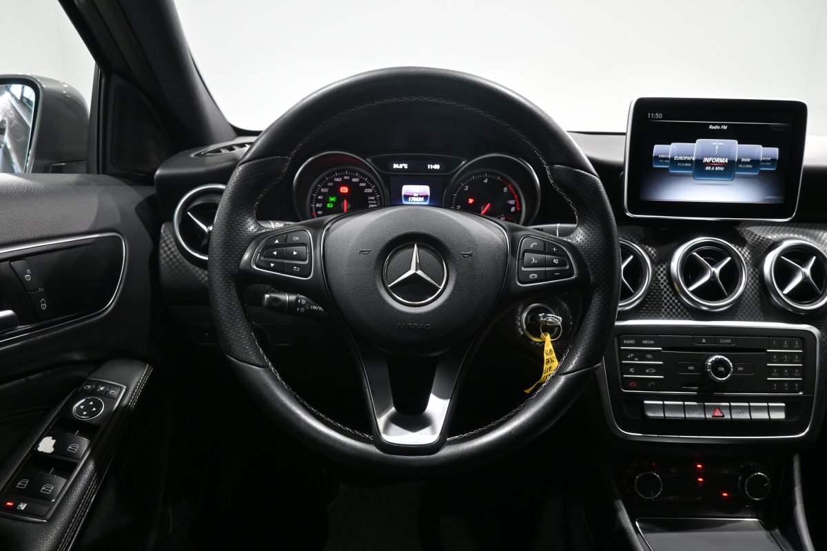 Foto Mercedes-Benz A 19