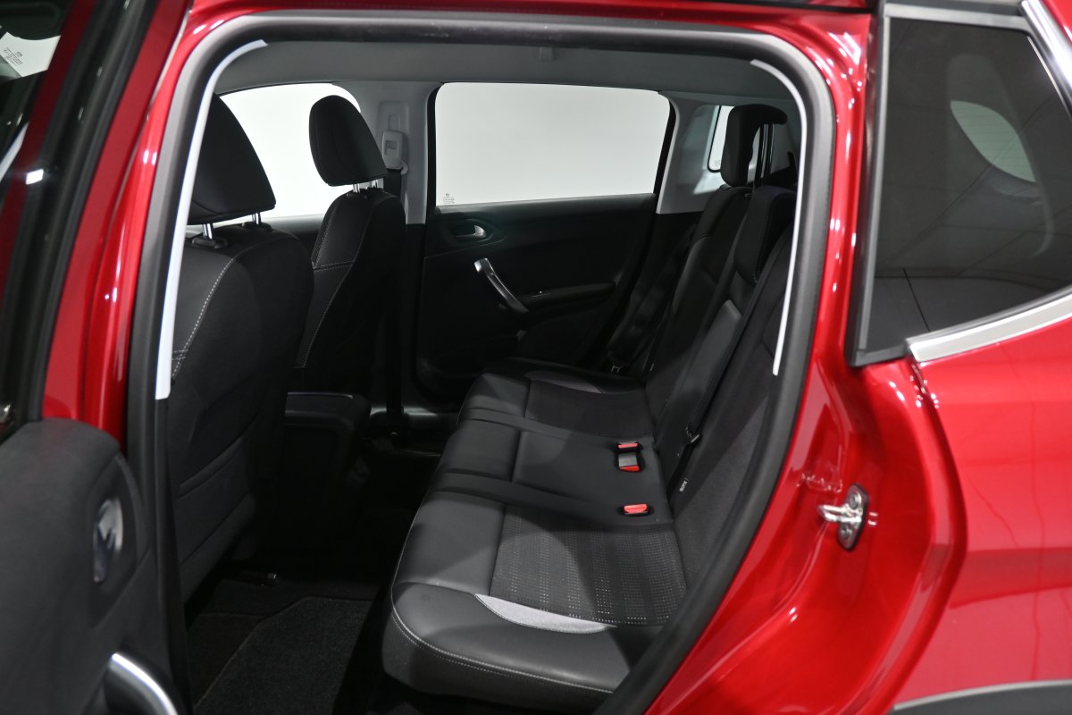 Foto Peugeot 2008 11