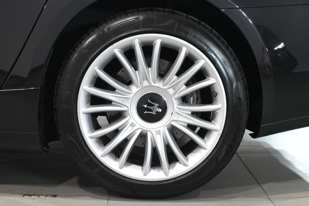Foto Maserati Quattroporte 35