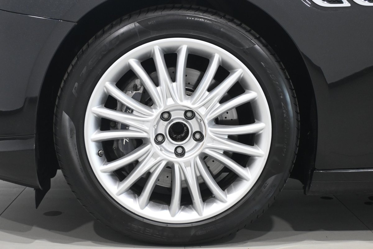 Foto Maserati Quattroporte 34