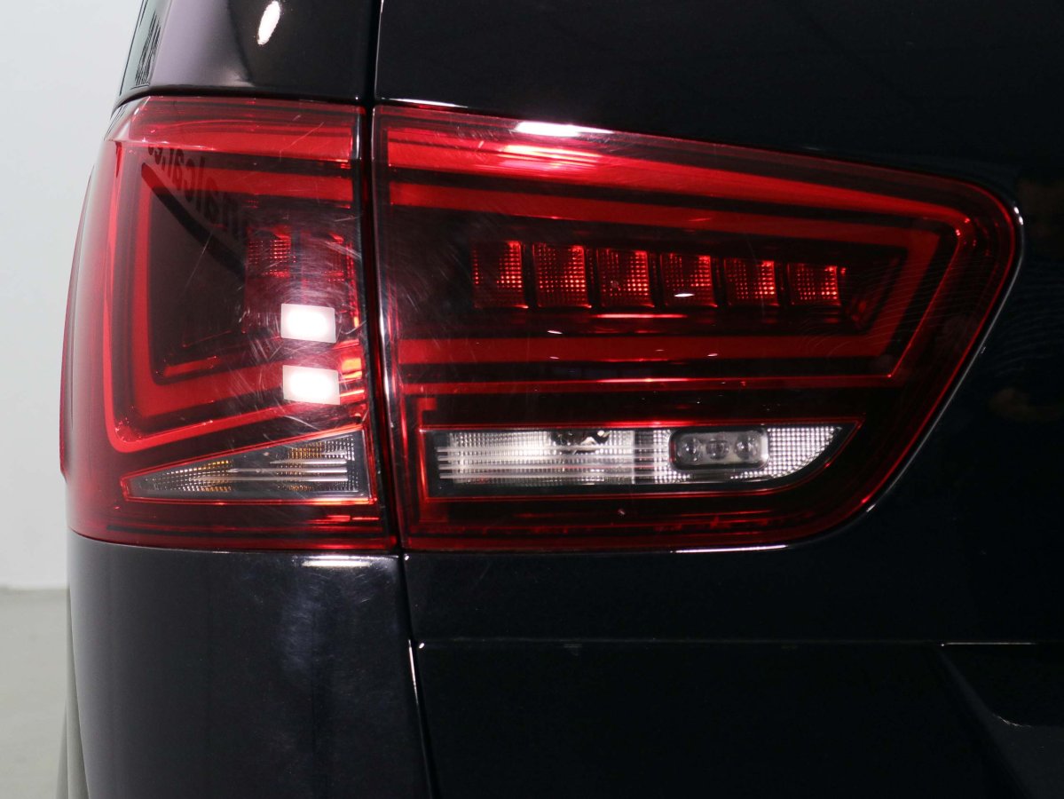 Foto Seat Alhambra 11
