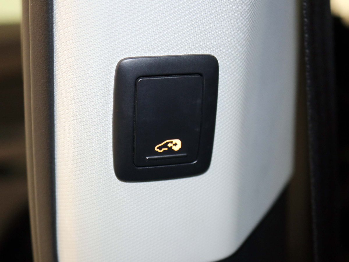 Foto Seat Alhambra 33