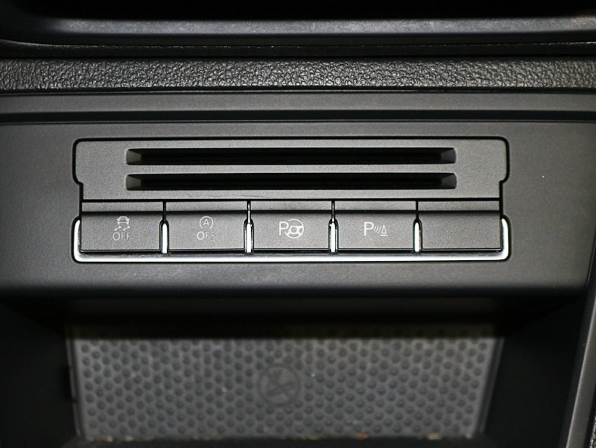 Foto Volkswagen Tiguan 23