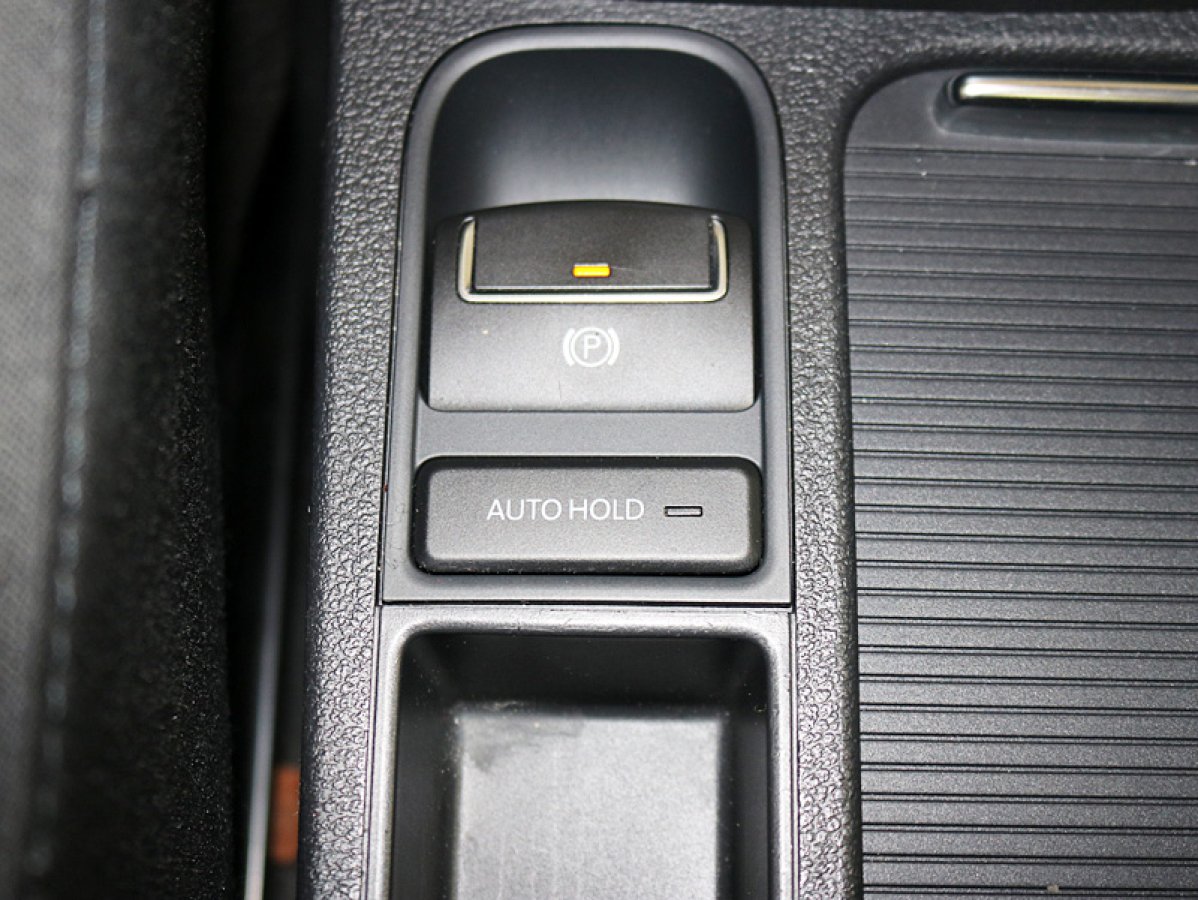 Foto Volkswagen Tiguan 25