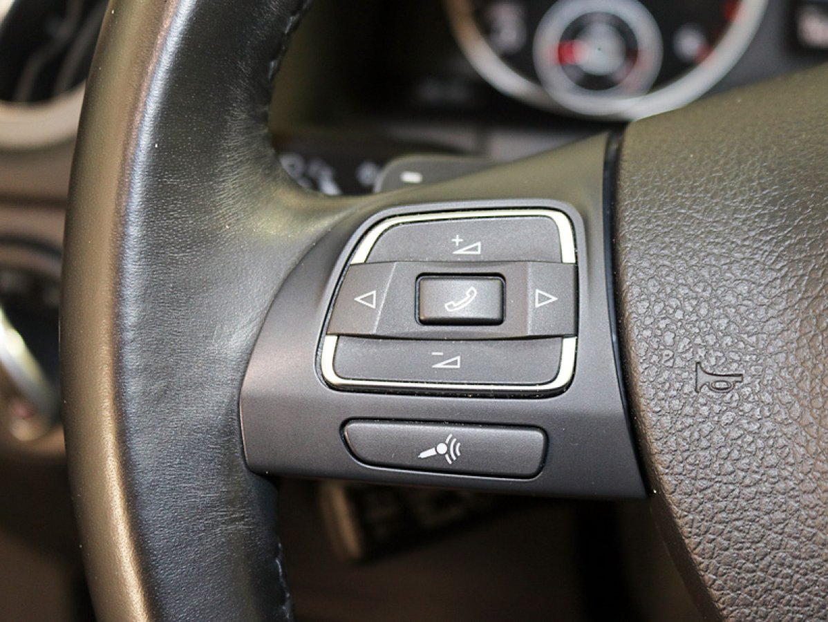 Foto Volkswagen Tiguan 28