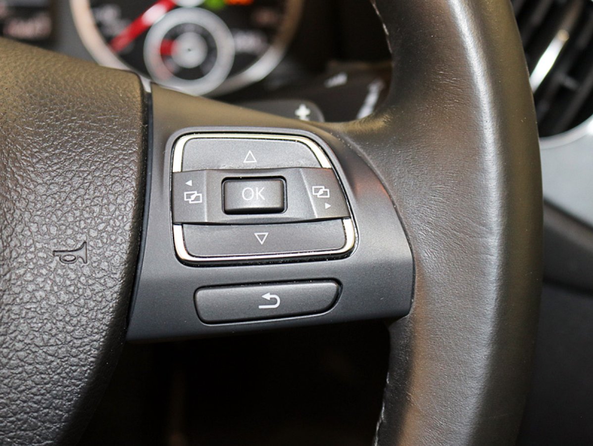 Foto Volkswagen Tiguan 29