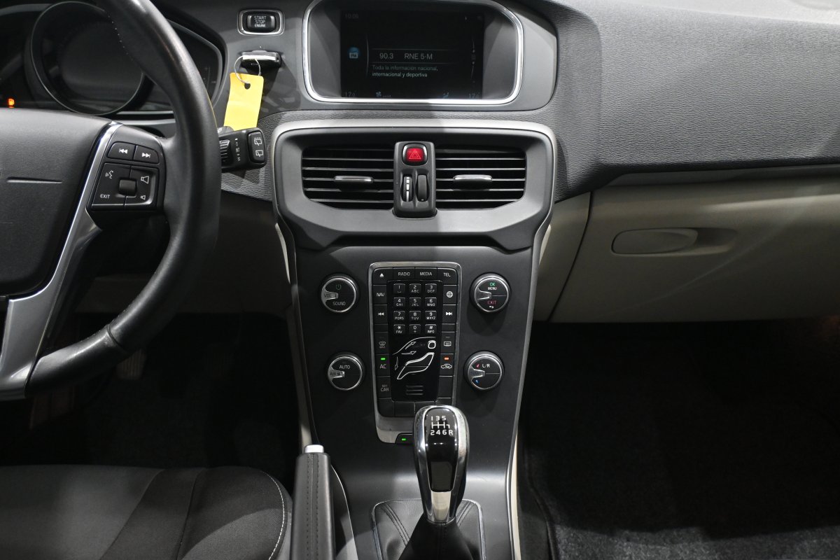 Foto Volvo V40 14