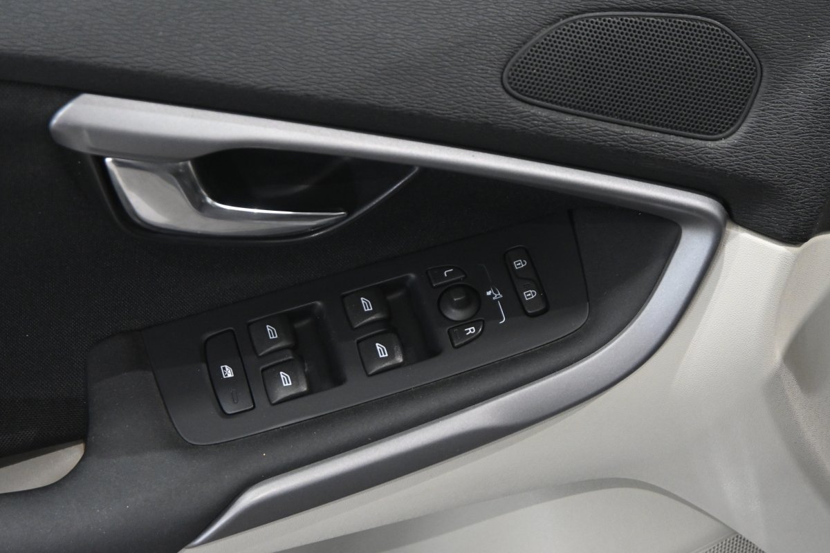 Foto Volvo V40 23