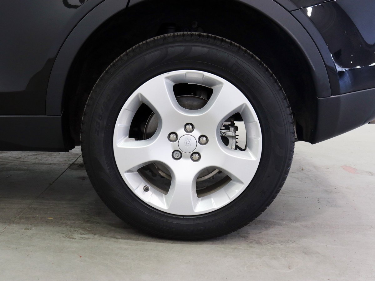 Foto Land Rover Discovery Sport 32