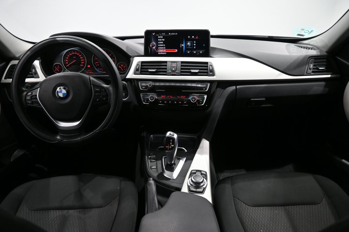 Foto Bmw 318dA 20