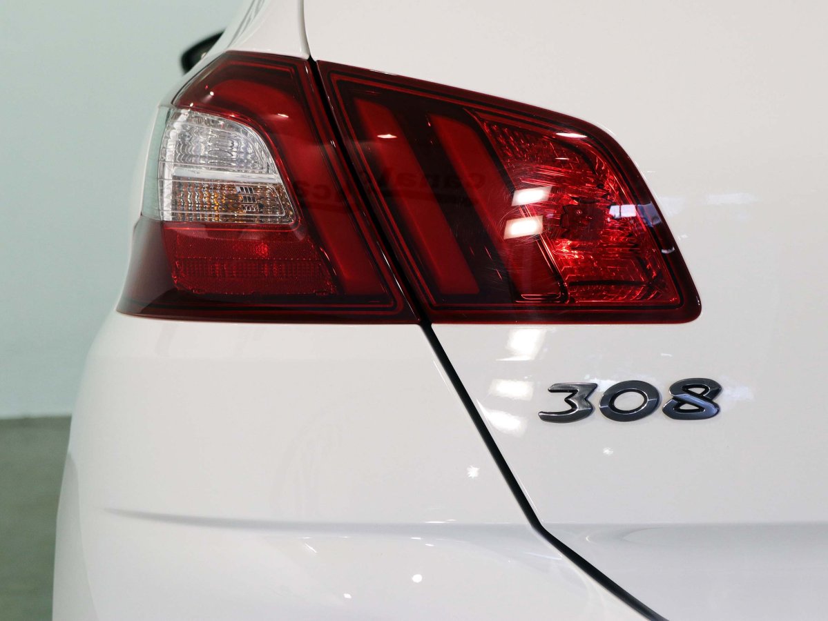 Foto Peugeot 308 9