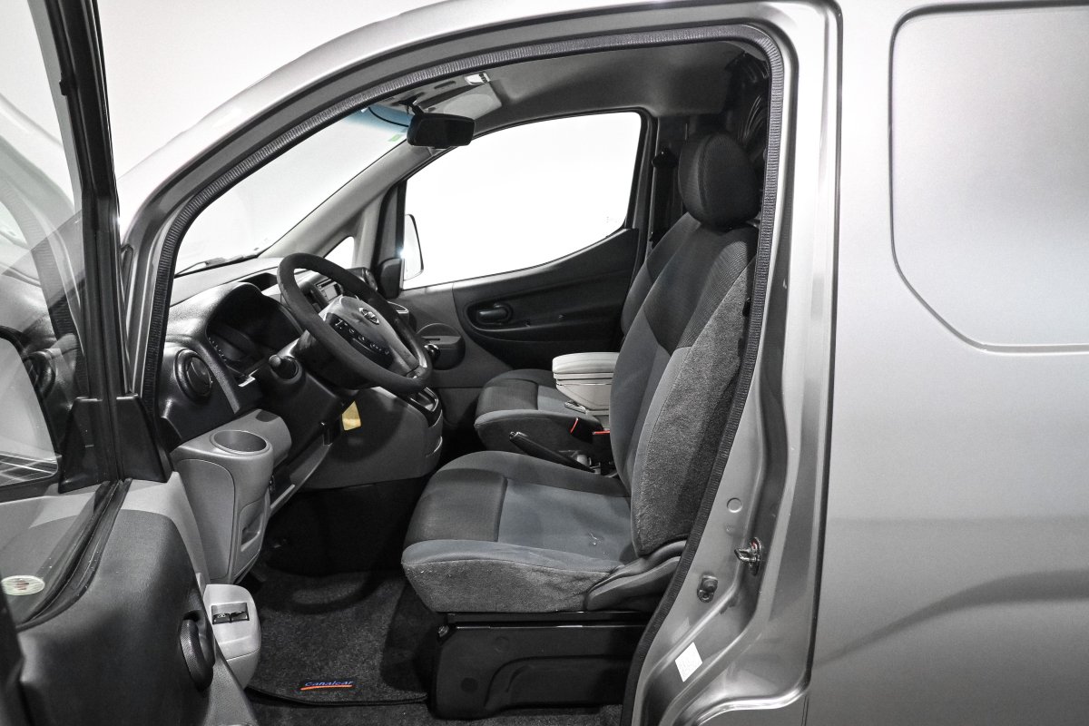 Foto Nissan NV200 9