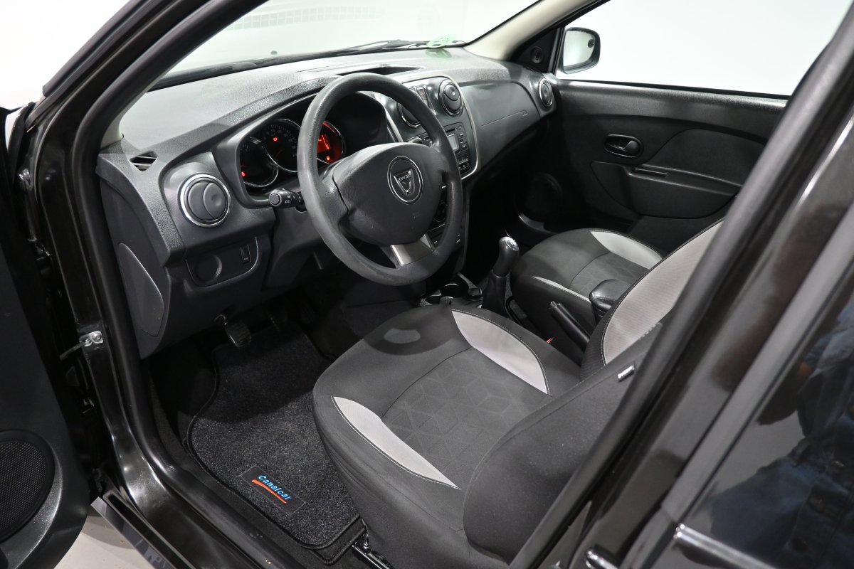 Foto Dacia Sandero 8
