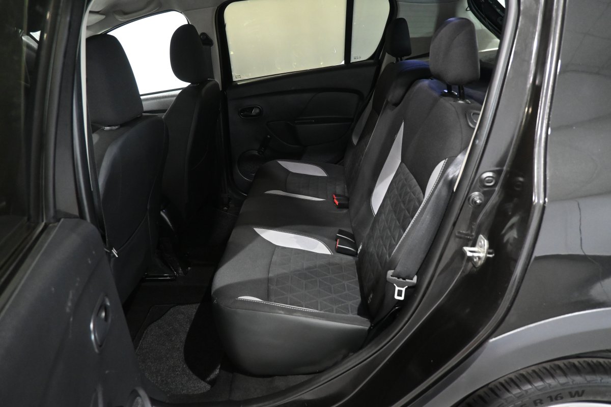 Foto Dacia Sandero 10