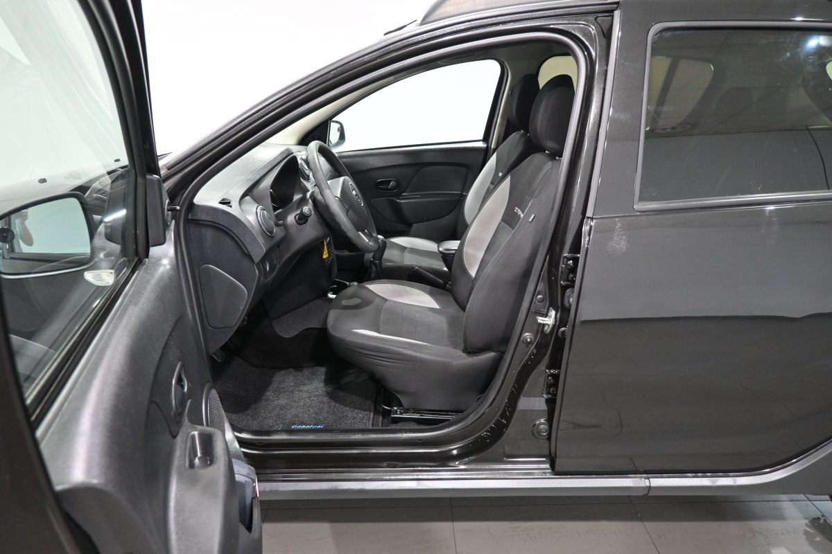 Foto Dacia Sandero 9