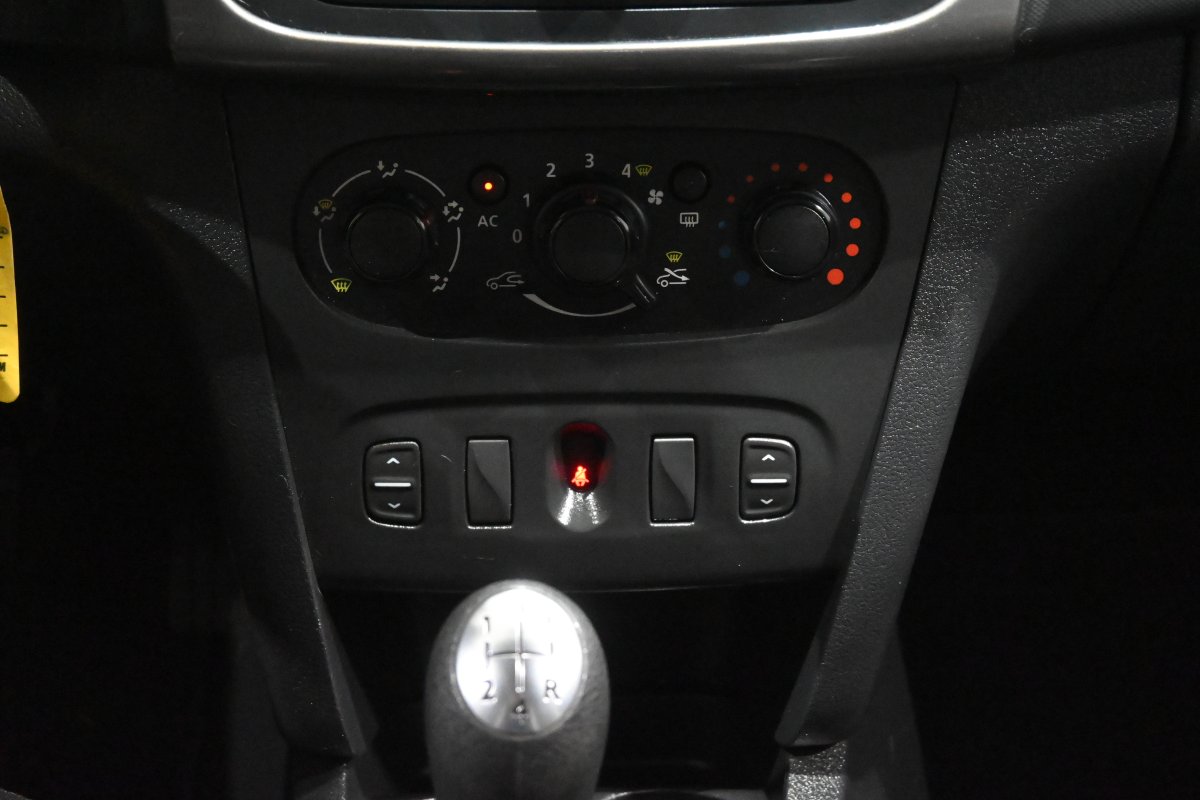 Foto Dacia Sandero 13