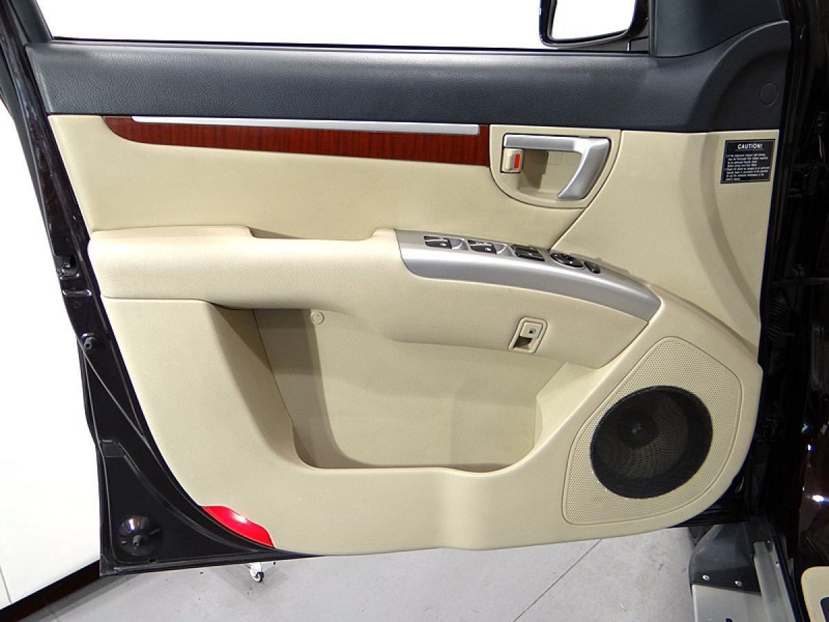 Foto Hyundai Santa Fe 27