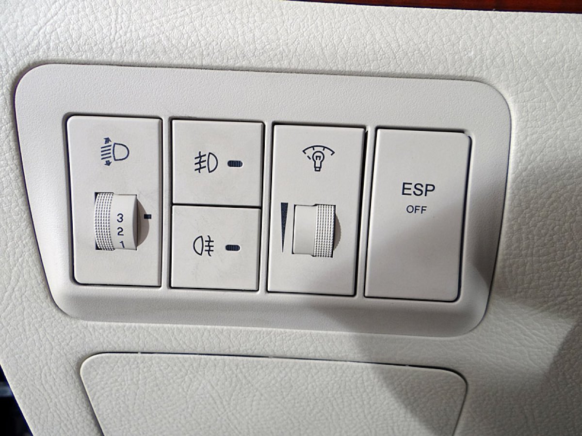Foto Hyundai Santa Fe 33
