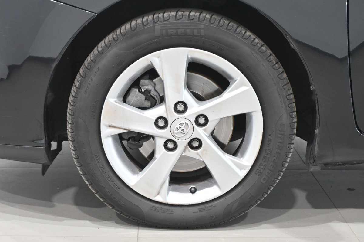 Foto Toyota Auris 25