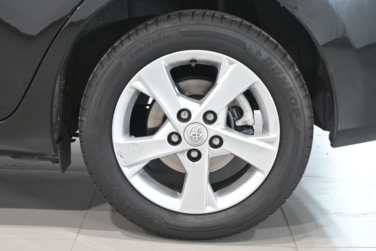 Foto Toyota Auris 26