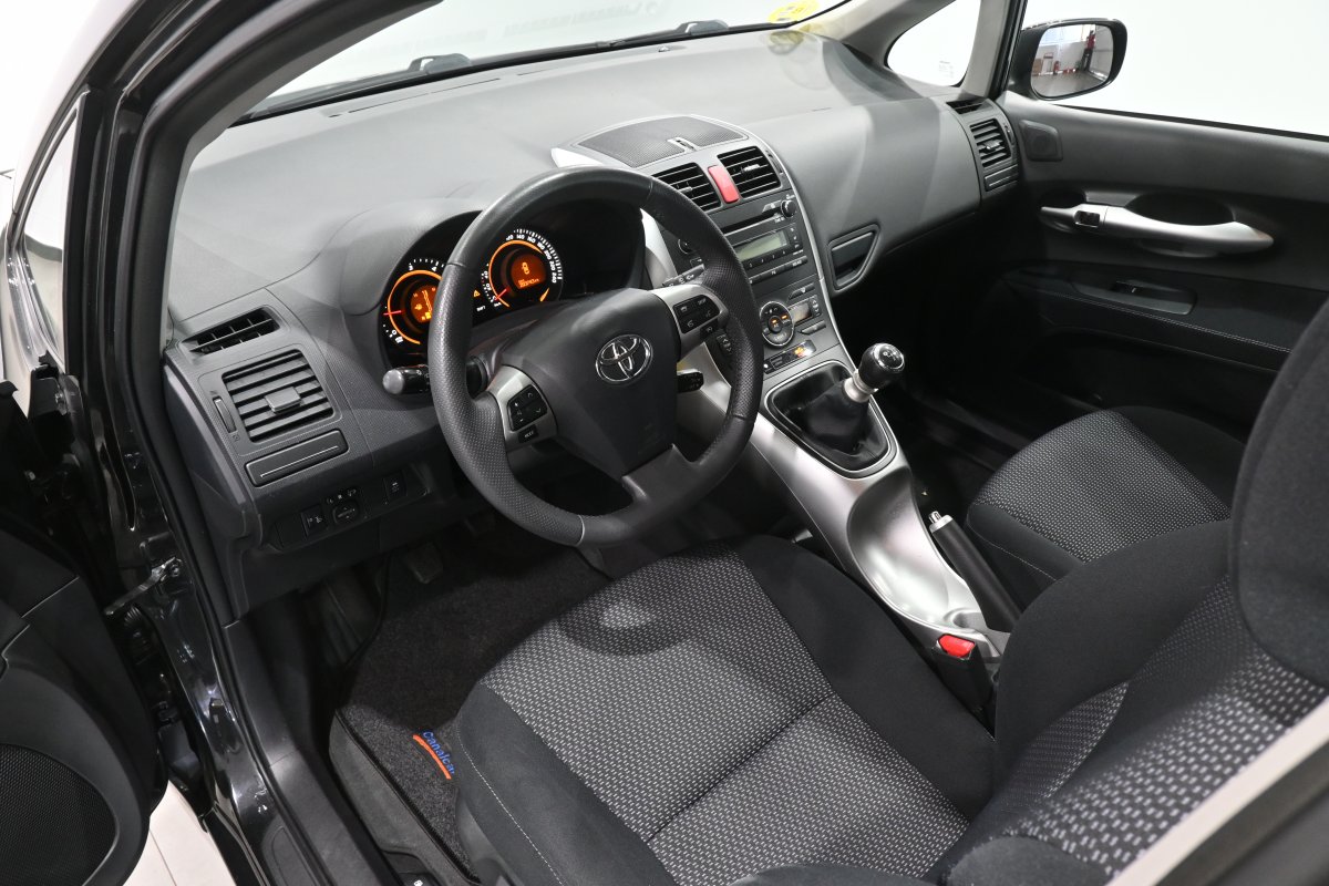 Foto Toyota Auris 9