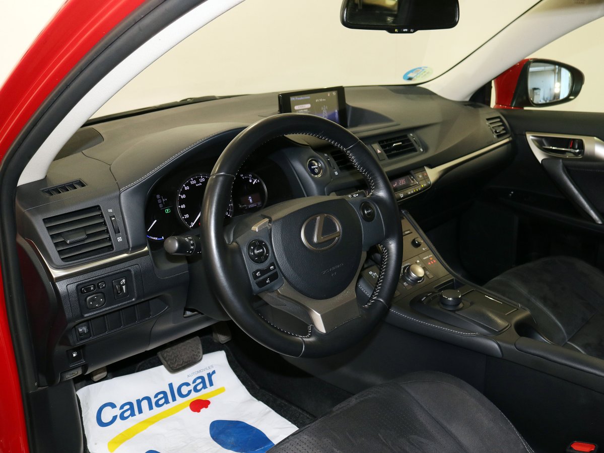 Foto Lexus CT 200h 23