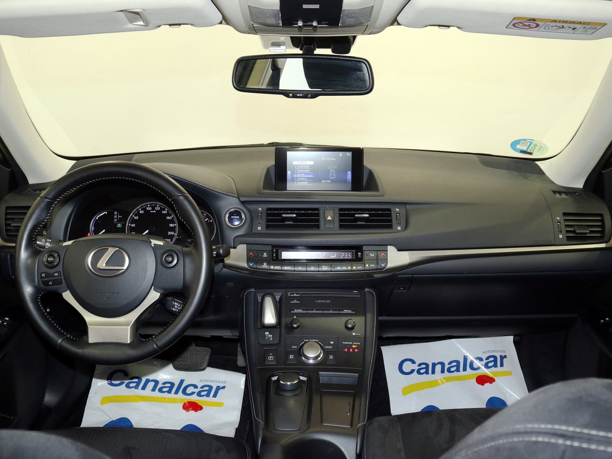 Foto Lexus CT 200h 24