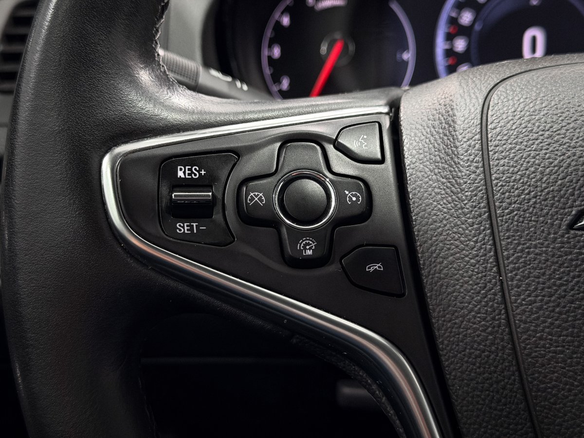 Foto Opel Insignia 21