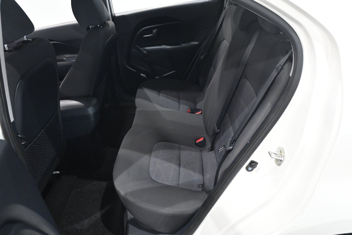 Foto Kia Rio 9
