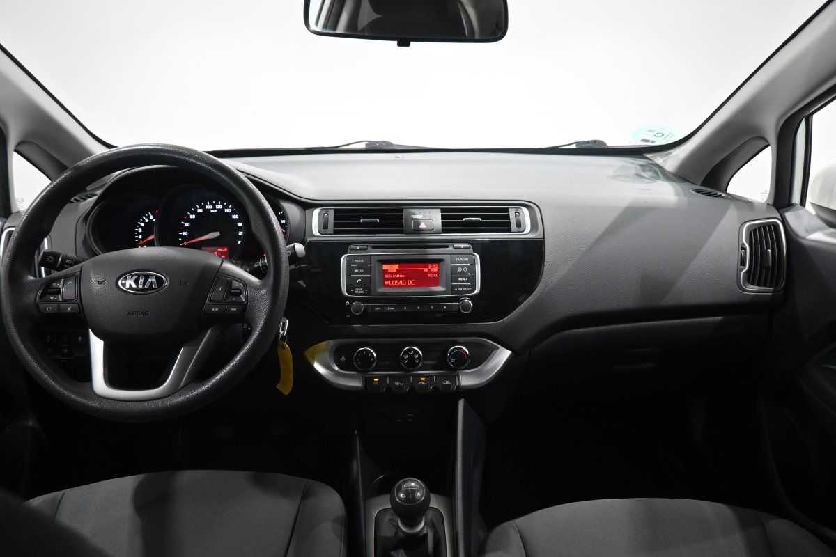 Foto Kia Rio 13