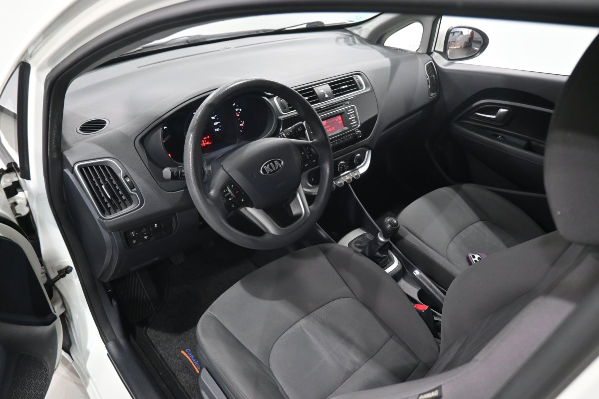 Foto Kia Rio 7